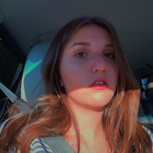 Meet your Posher, Alexandra